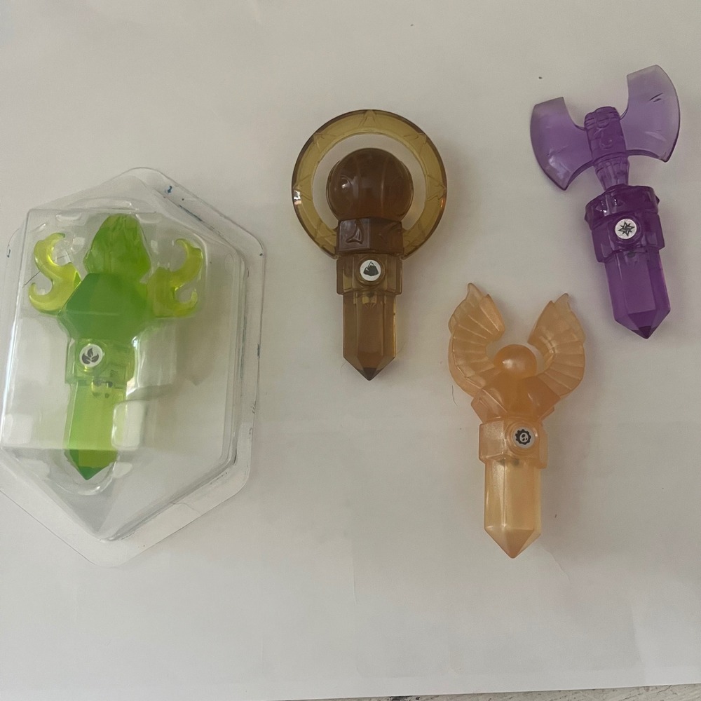 Lot of 4 Traps - SKYLANDERS TRAP TEAM - Earth Tech Magic Life
